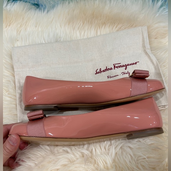 🤗Host pick🥳 Authentic Salvatore Ferragamo size 7.5 pink flat - Picture 4 of 8